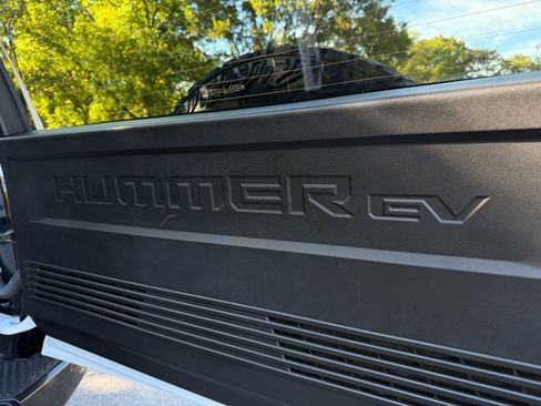 Used 2025 GMC Hummer EV 2X w/ Extreme Off-Road Package image 37