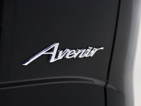 Used 2023 Buick Enclave Avenir w/ Avenir Technology Package image 13