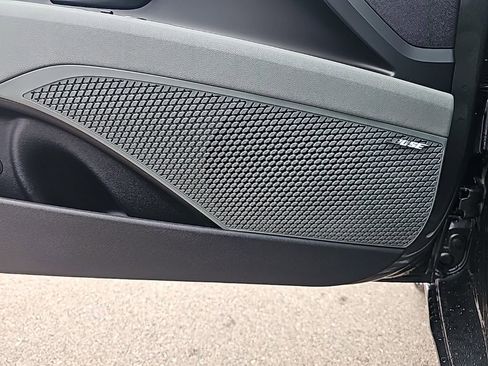 New 2026 Hyundai Elantra Limited image 13