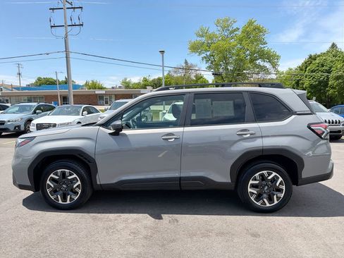 Certified 2025 Subaru Forester Premium AWD/4WD image 10