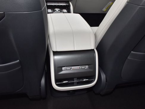 New 2026 Lincoln Nautilus Premier w/ Equipment Group 102A AWD/4WD image 18