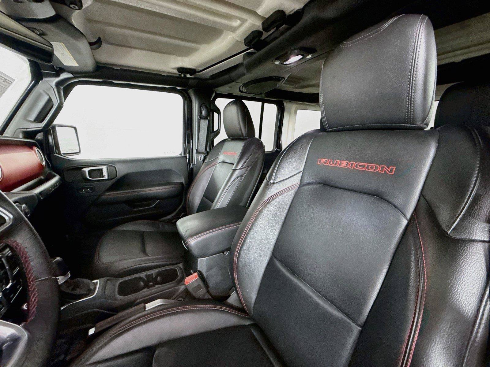 Used 2018 Jeep Wrangler Unlimited Rubicon w/ Dual Top Group AWD/4WD image 3