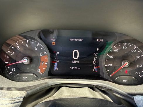 Used 2024 Jeep Compass Latitude AWD/4WD image 35