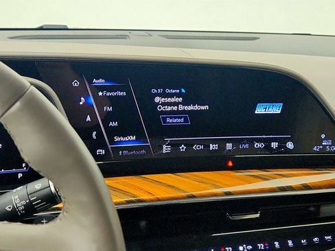 Used 2021 Cadillac Escalade Sport Platinum image 19