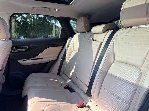 Used 2017 Jaguar F-PACE Prestige AWD/4WD image 21