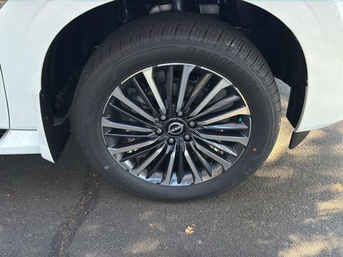 New 2026 Nissan Armada Platinum Reserve image 9