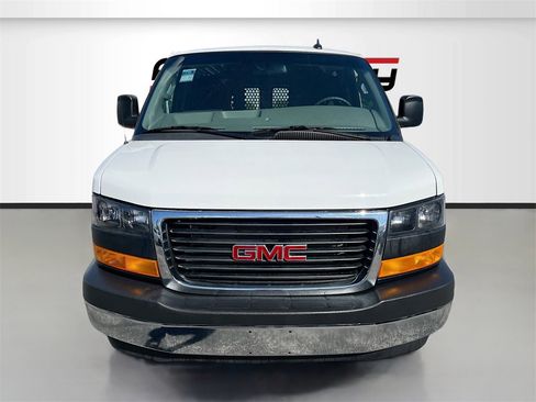 Used 2024 GMC Savana 2500 w/ Driver Convenience Package image 2