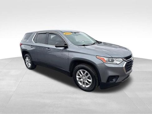 Used 2020 Chevrolet Traverse LS w/ LPO, Floor Liner Package FWD image 3