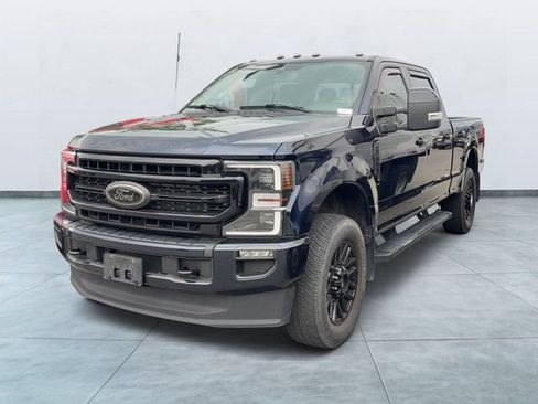 Certified 2022 Ford F350 Lariat w/ Black Appearance Package AWD/4WD image 3
