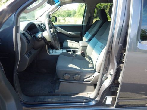 Used 2012 Nissan Pathfinder S AWD/4WD image 10