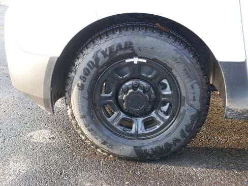 New 2025 Chevrolet Brightdrop 600 w/ Power Door Package image 14