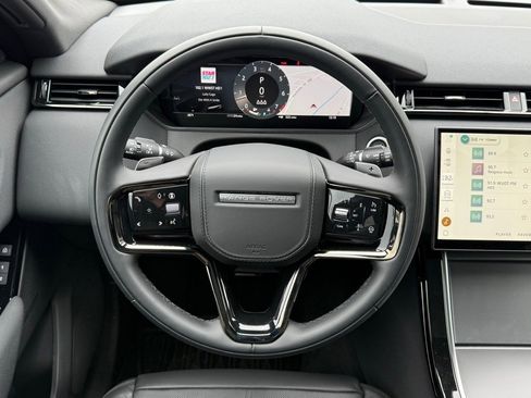Used 2025 Land Rover Range Rover Velar Dynamic SE image 17