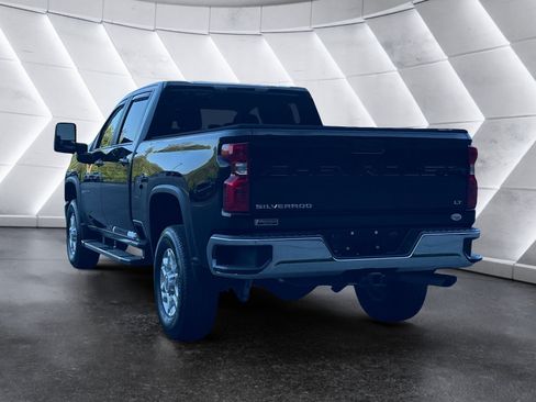 Used 2024 Chevrolet Silverado 3500 LT w/ Convenience Package AWD/4WD image 4