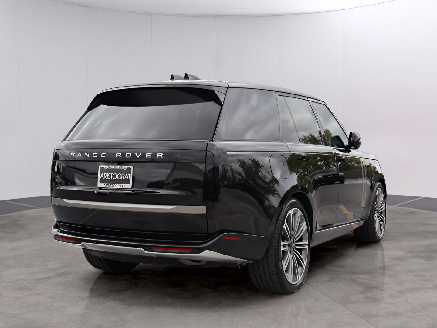 Used 2026 Land Rover Range Rover SE AWD/4WD image 7