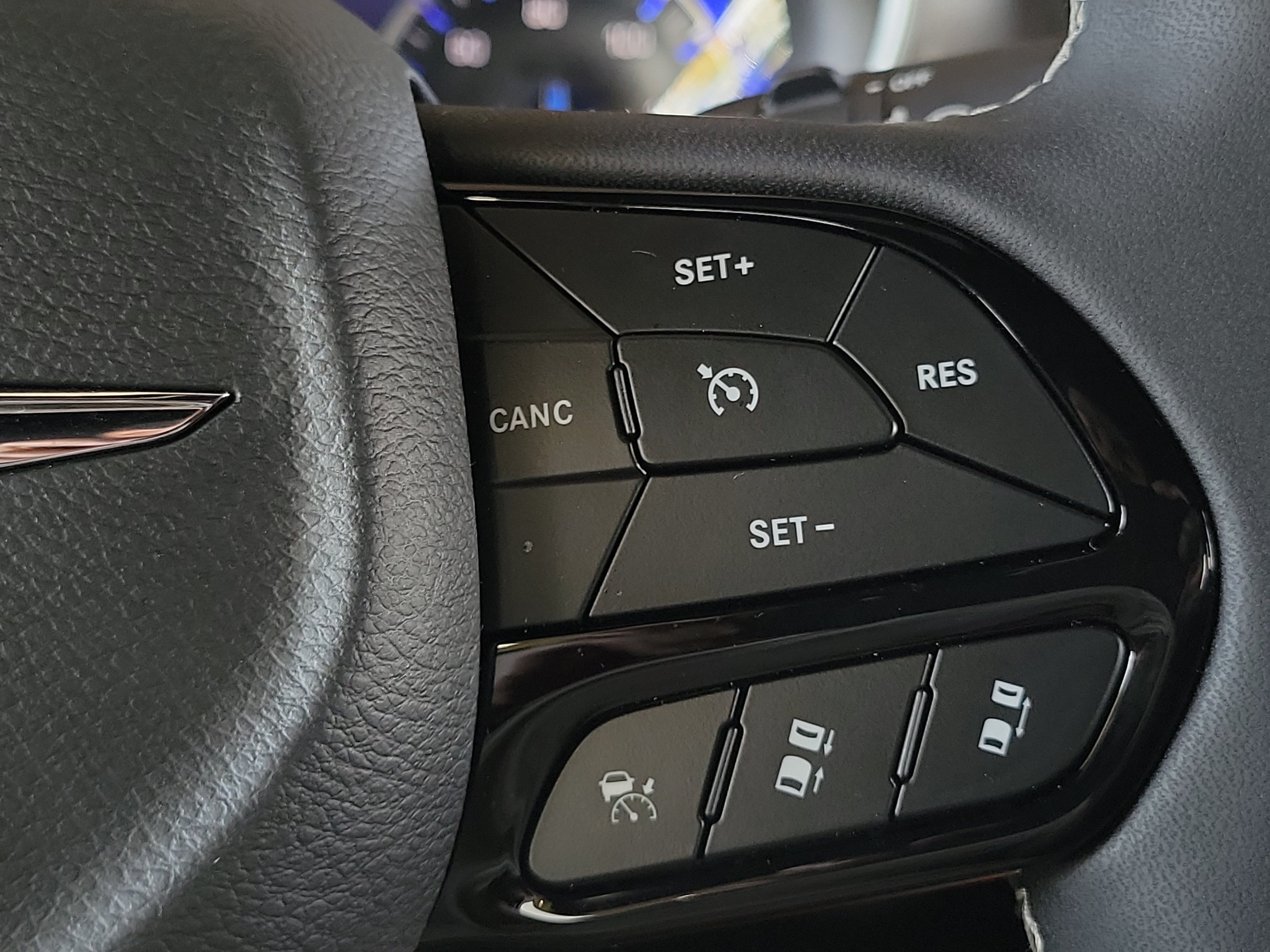 New 2026 Chrysler Pacifica Select FWD image 23