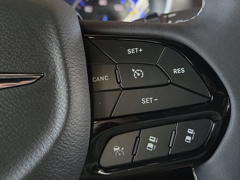 New 2026 Chrysler Pacifica Select FWD image 23
