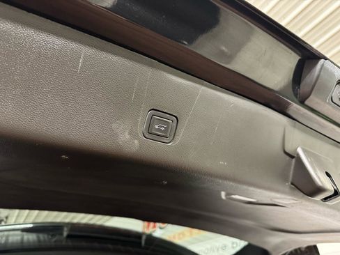 Used 2023 Chevrolet Traverse Premier w/ LPO, Floor Liner Package image 40