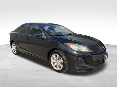 Used 2013 MAZDA MAZDA3 i Sport FWD image 3
