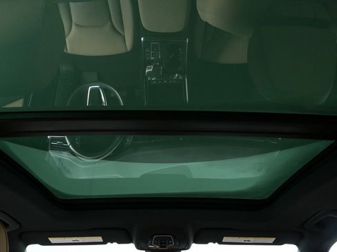 Used 2023 Audi Q8 Premium Plus image 18