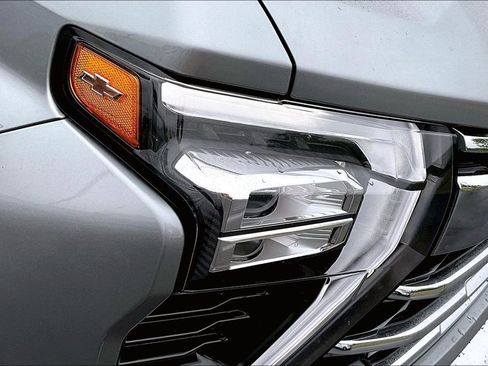 Used 2025 Chevrolet Silverado 2500 LTZ w/ LTZ Plus Package AWD/4WD image 33