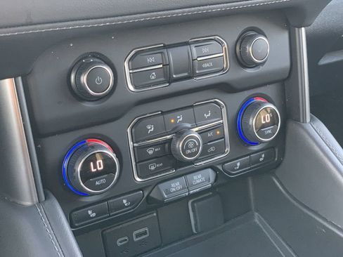 Certified 2023 Chevrolet Suburban LT image 16