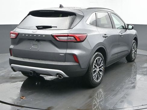 New 2026 Ford Escape SE w/ Class II Trailer Tow Package image 9