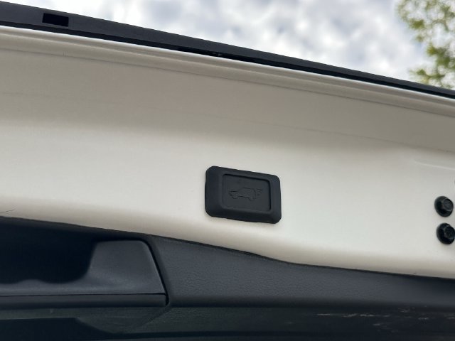 Certified 2023 Toyota RAV4 XLE Premium AWD/4WD image 34