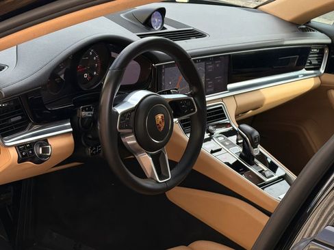 Used 2018 Porsche Panamera 4 w/ Premium Package Plus image 15