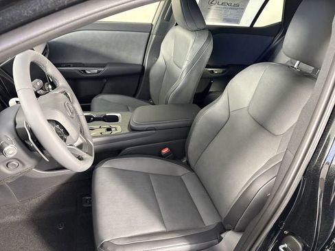 New 2026 Lexus RZ 350e PREMIUM image 18