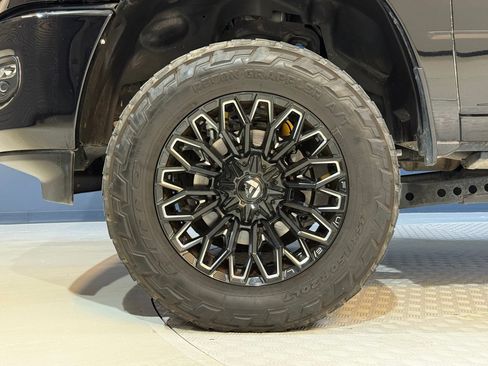 Used 2024 RAM 2500 Laramie w/ Night Edition image 12