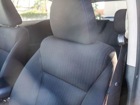 Used 2018 Honda HR-V EX image 25