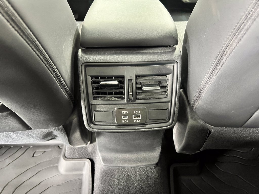 Used 2026 Subaru Forester Premium AWD/4WD image 19