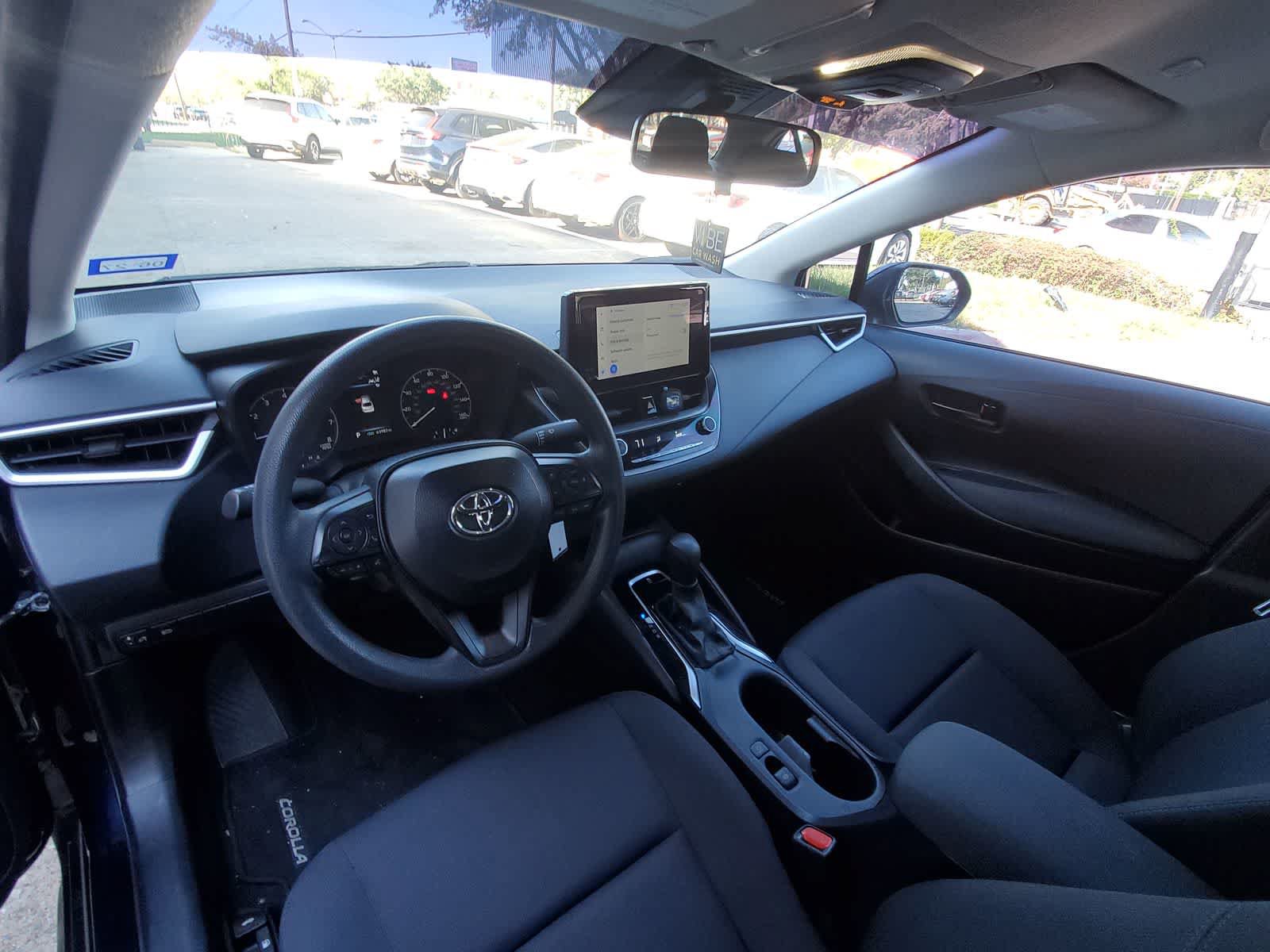 Used 2025 Toyota Corolla LE FWD image 13