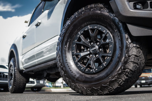 Used 2023 Ford F150 Raptor w/ Raptor 37 Performance Package AWD/4WD image 10