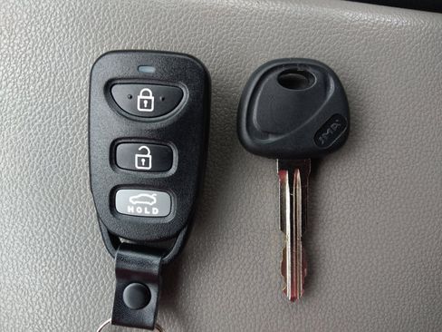 Used 2020 Hyundai Elantra SEL FWD image 32