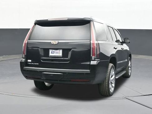 Used 2020 Cadillac Escalade Luxury AWD/4WD image 12