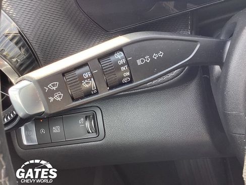 Used 2026 Chevrolet Equinox LT FWD image 22