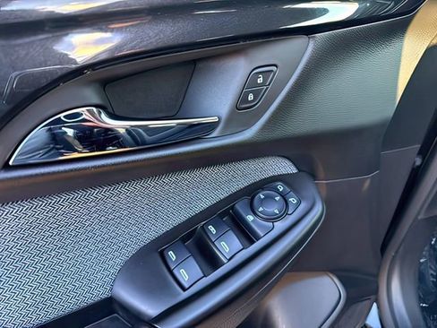 Used 2025 Chevrolet TrailBlazer LT image 17