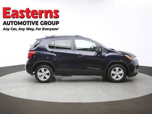 Used 2021 Chevrolet Trax LT w/ Driver Confidence Package image 43
