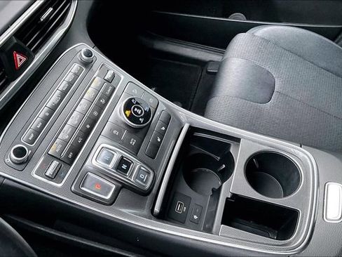 Used 2023 Hyundai Santa Fe SEL image 20