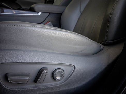 Used 2023 Toyota Highlander Limited image 26