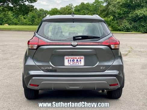 Used 2022 Nissan Kicks SV FWD image 6