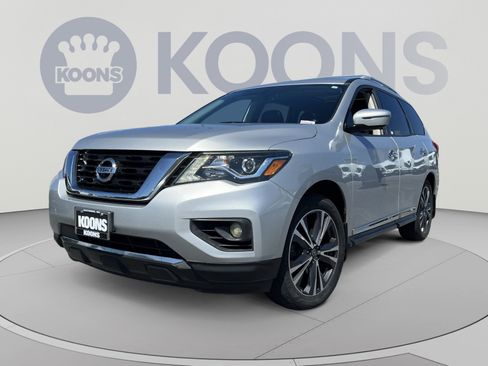 Used 2017 Nissan Pathfinder Platinum w/ Cargo Package AWD/4WD image 1