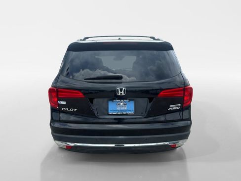 Used 2016 Honda Pilot Touring image 4