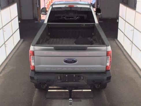 Used 2017 Ford F350 Lariat w/ Lariat Ultimate Package AWD/4WD image 4