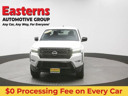 Used 2023 Nissan Frontier SV w/ Midnight Edition Package AWD/4WD image 49