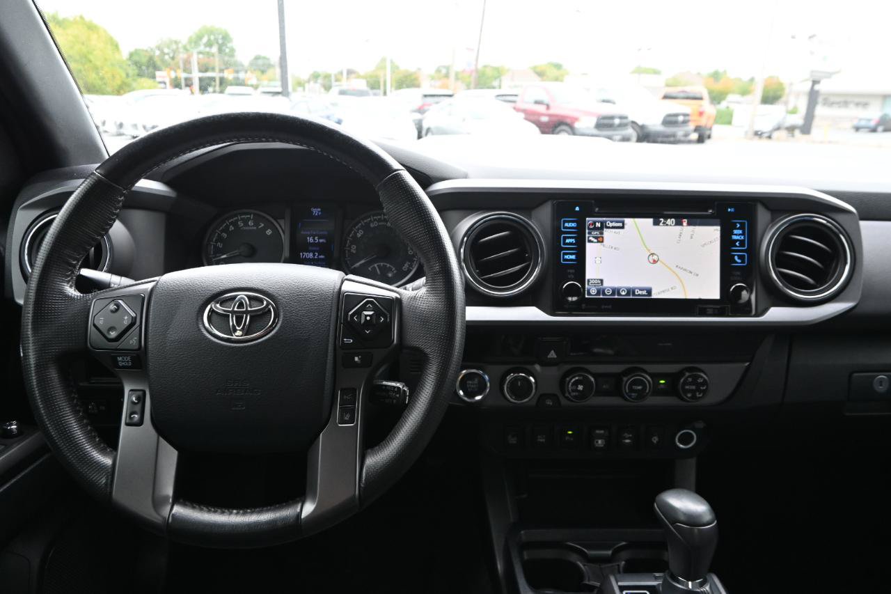 Used 2018 Toyota Tacoma TRD Sport w/ Technology Package AWD/4WD image 29