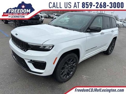 Used 2025 Jeep Grand Cherokee Summit w/ Obsidian Package image 1