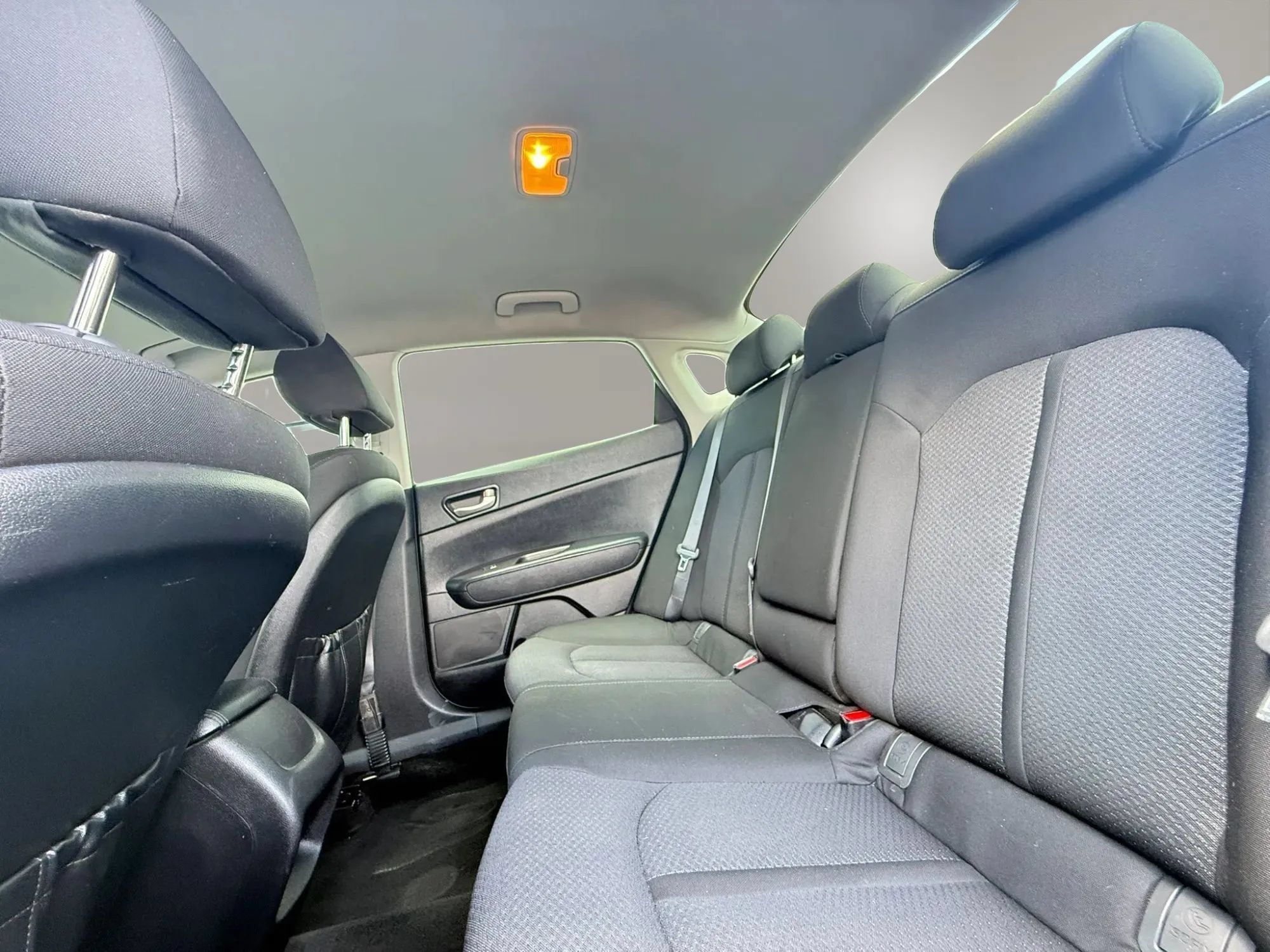 Used 2018 Kia Optima LX FWD image 15