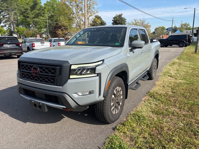 Used 2023 Nissan Frontier PRO-4X w/ Pro Convenience Package AWD/4WD image 8